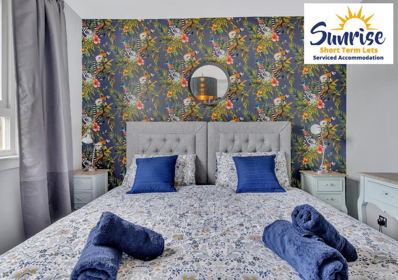 3 Beds At Arthurs Seat By Sunrise Short Lets Единбург Екстериор снимка